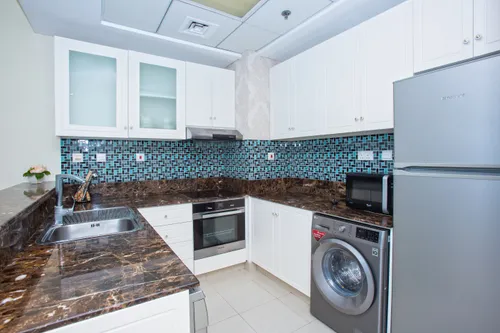 1 Bedroom Apartment in Botanica Tower