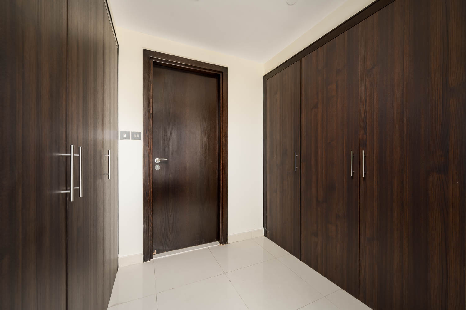 3 Bedrooms Apartment in 23 Marina