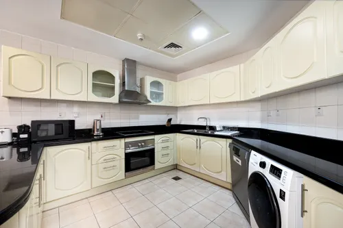 1 Bedroom Apartment in The Waves Tower B