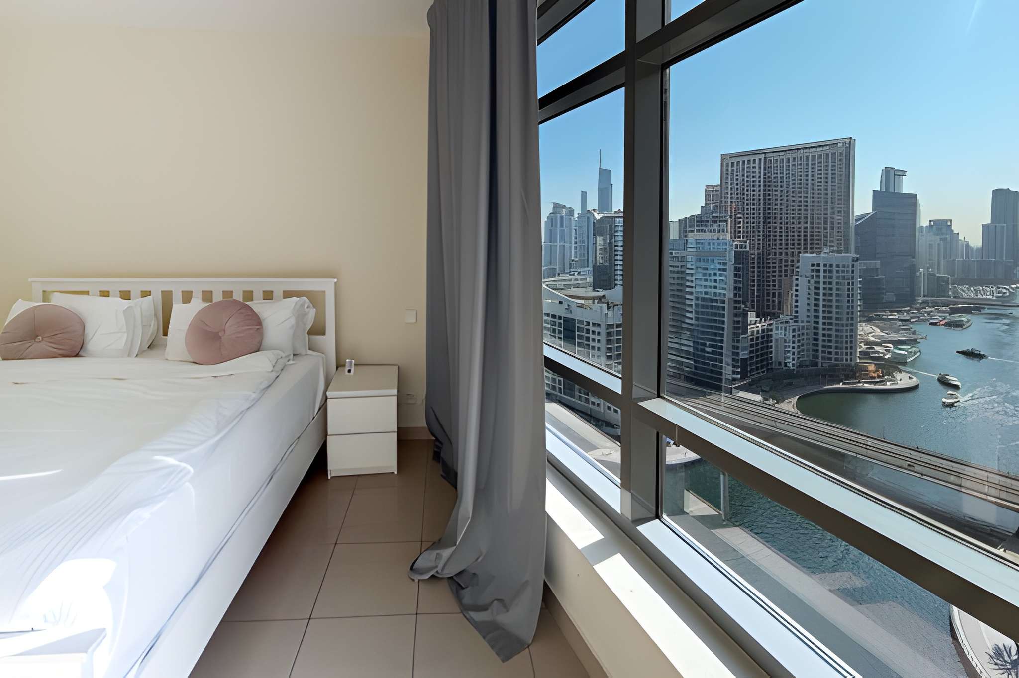 2 Bedrooms Apartment in Fairfield Tower