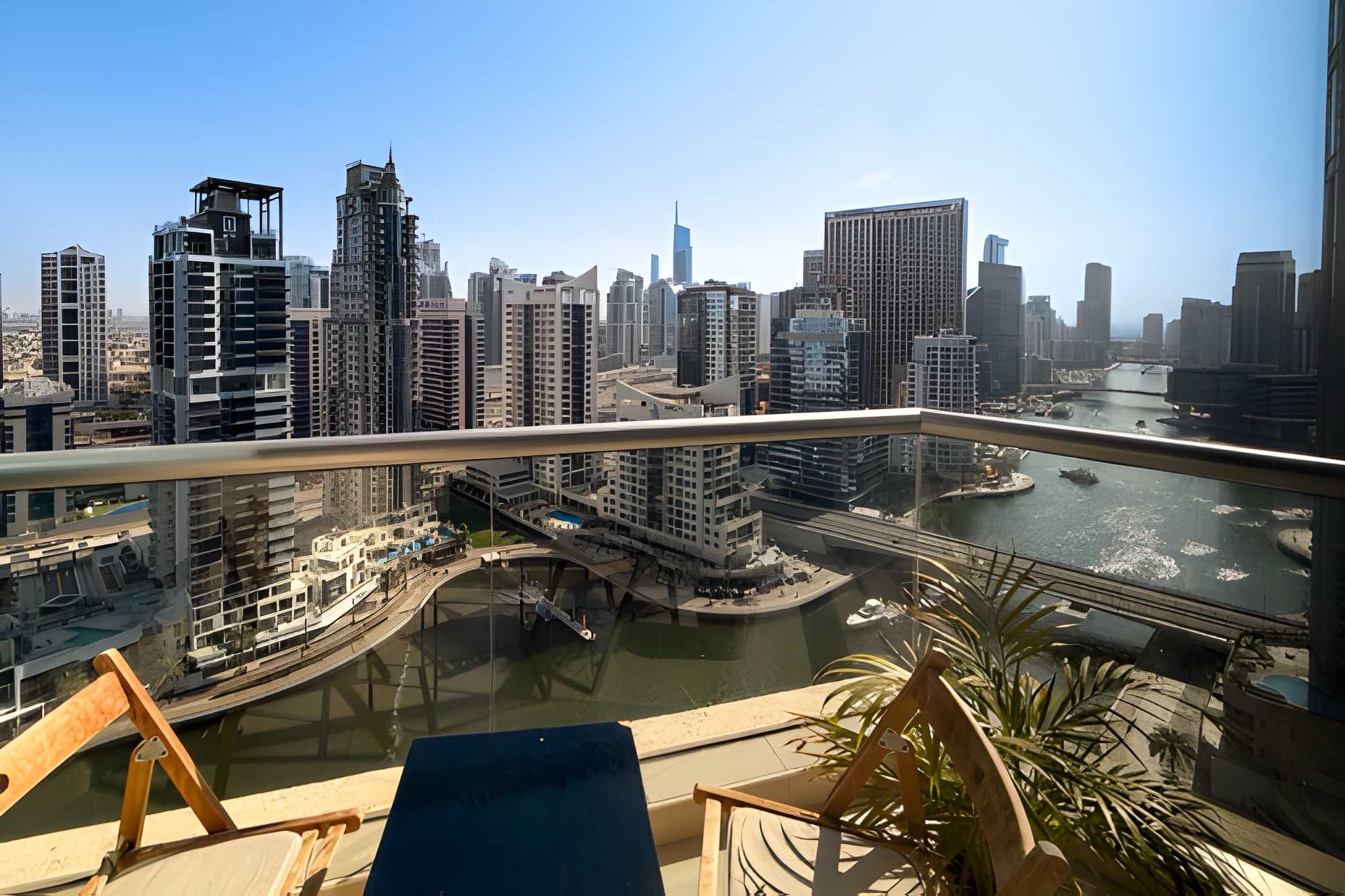 2 Bedrooms Apartment in Fairfield Tower