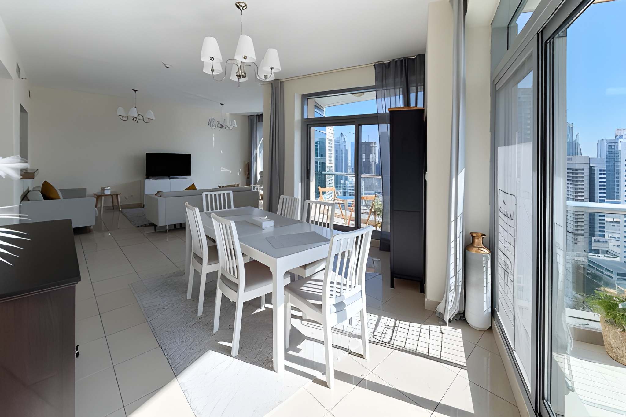 2 Bedrooms Apartment in Fairfield Tower