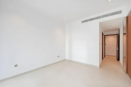 2 Bedrooms Apartment in Marina Gate 1