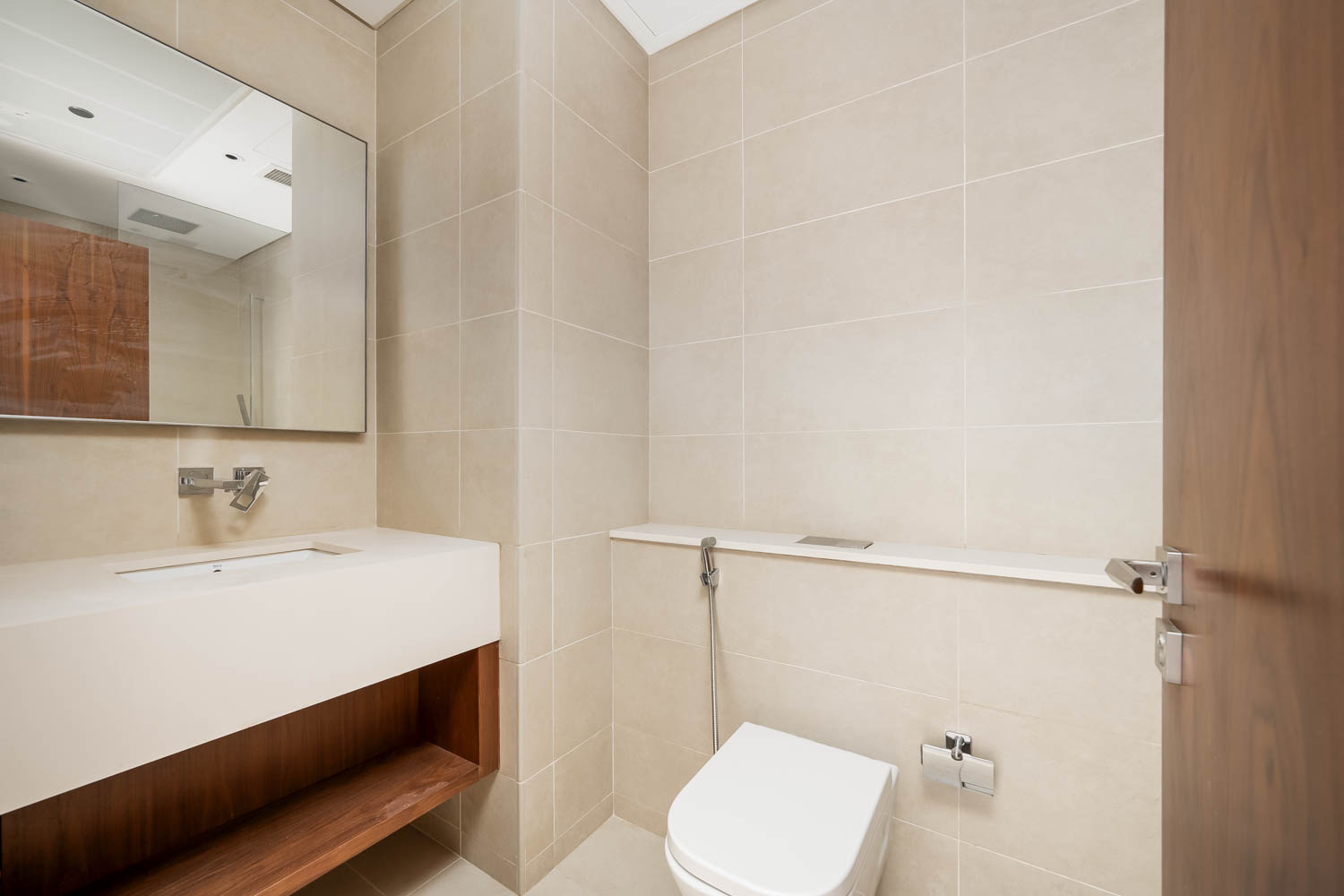 2 Bedrooms Apartment in Marina Gate 1