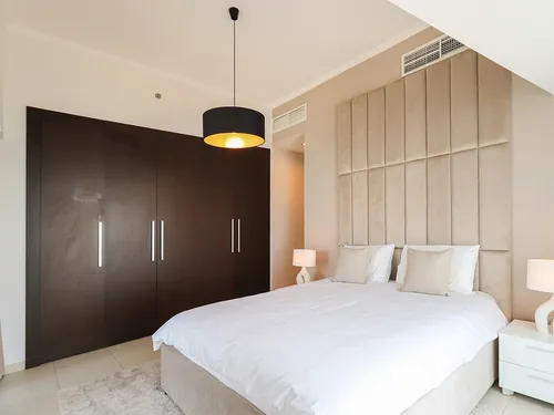 2 Bedrooms Apartment in Cayan Tower