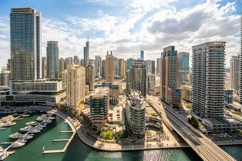 3 Bedrooms Apartment in Marina Wharf 1