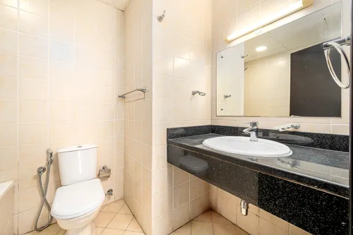 3 Bedrooms Apartment in Marina Wharf 1