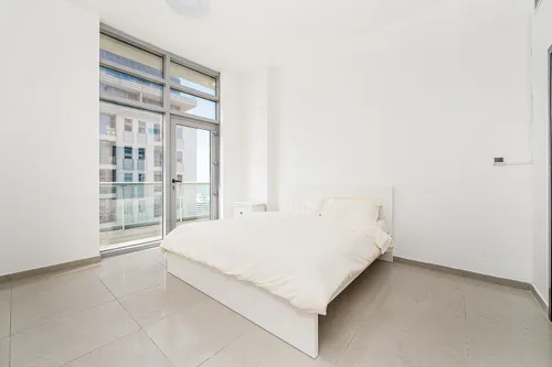 3 Bedrooms Apartment in Marina Wharf 1