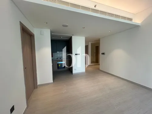 Brand New | Marina Living | Near Metro