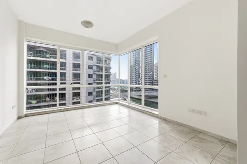 3 Bedrooms Apartment in Ary Marina View Tower