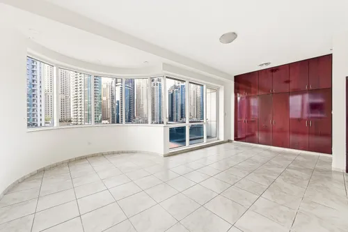 3 Bedrooms Apartment in Ary Marina View Tower