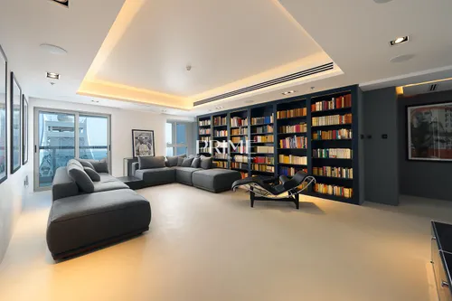 5 Bedrooms Penthouse in Princess Tower