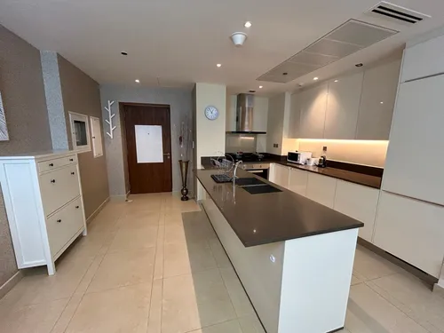 2 Bedrooms Apartment in Marina Gate 1