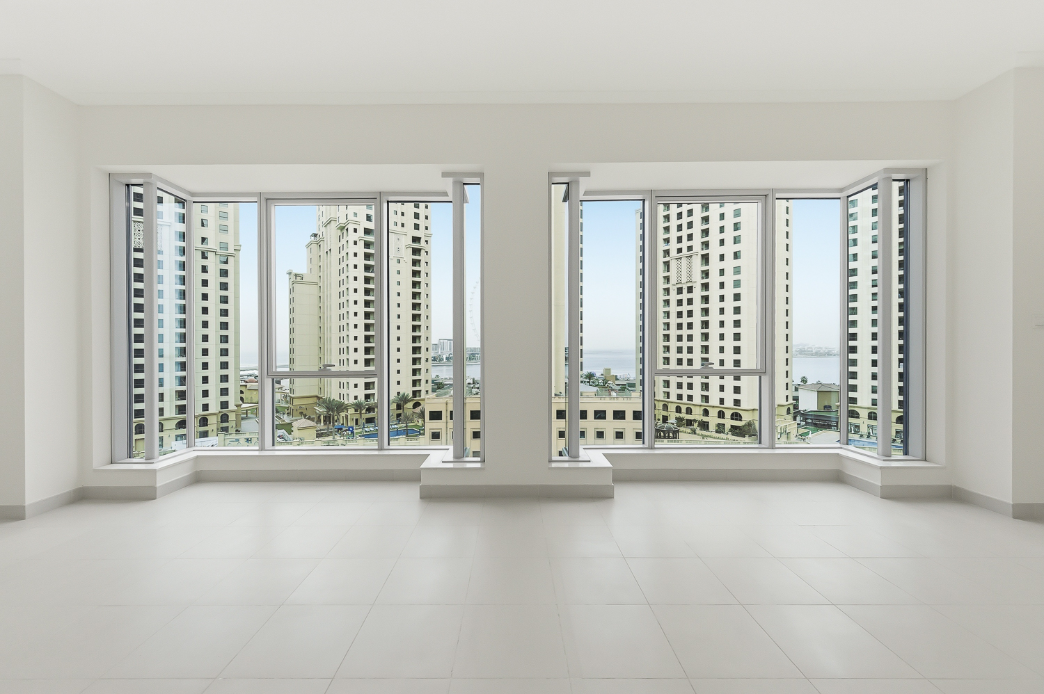 1 Bedroom Apartment in Aurora Tower, Marina Promenade