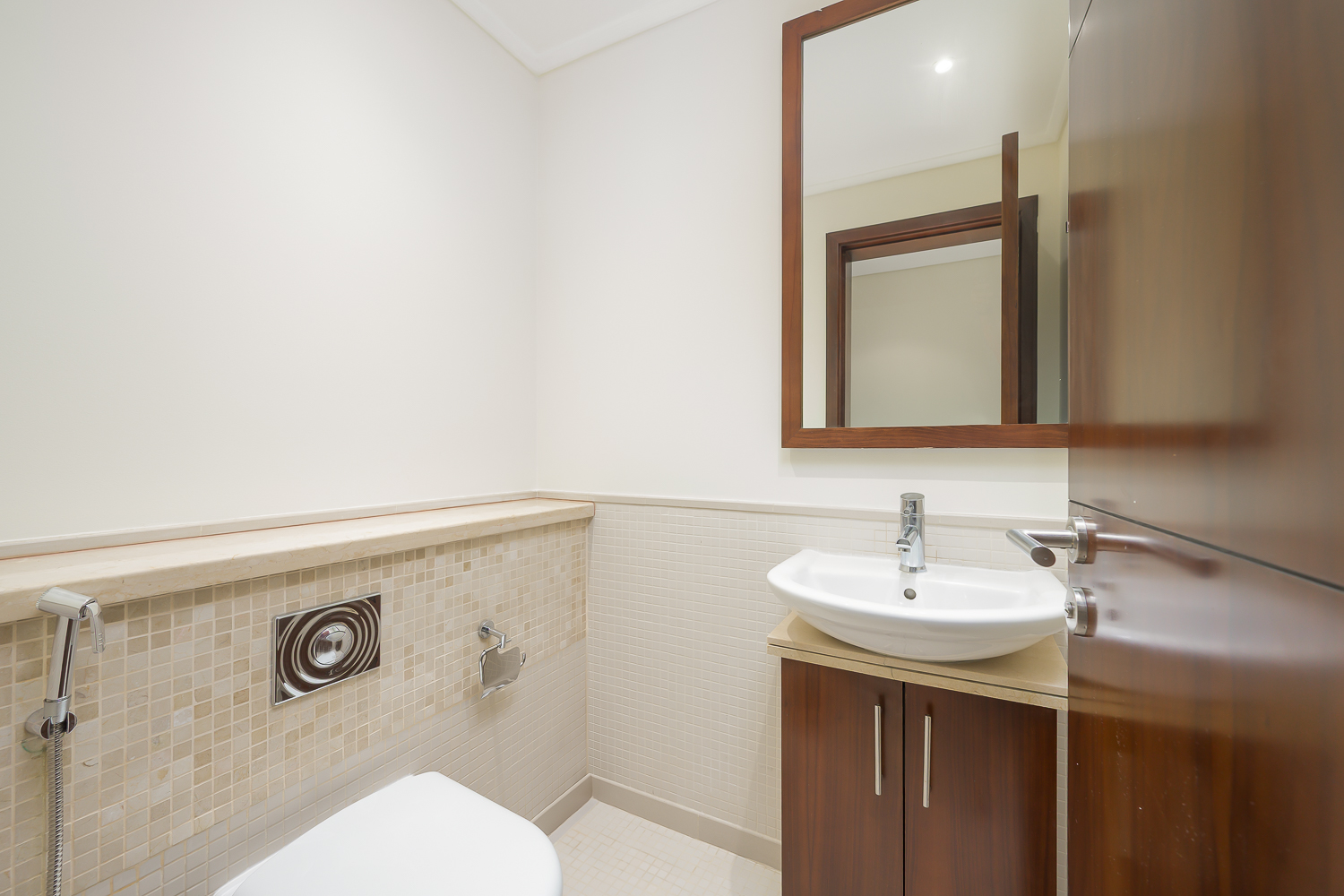 1 Bedroom Apartment in Aurora Tower, Marina Promenade