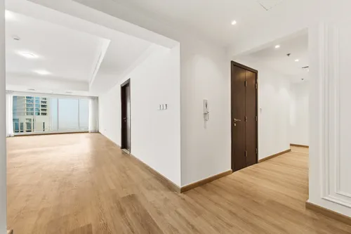 3 Bedrooms Apartment in Emirates Crown