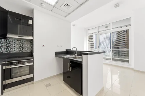 1 Bedroom Apartment in Botanica Tower