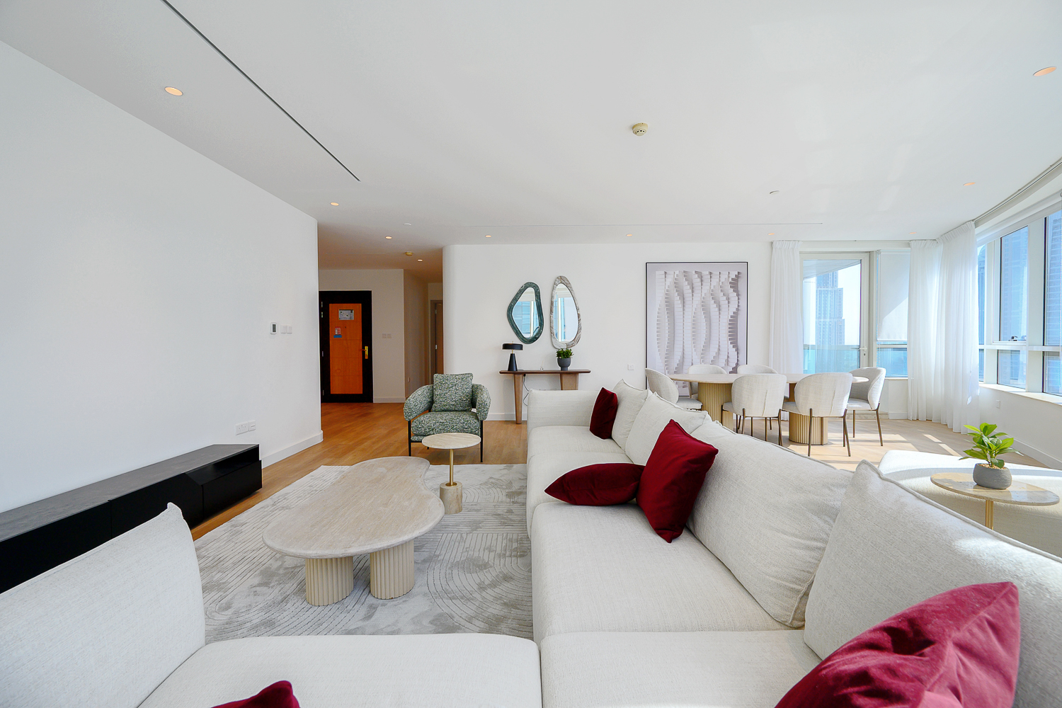4 Bedrooms Apartment in Horizon Tower