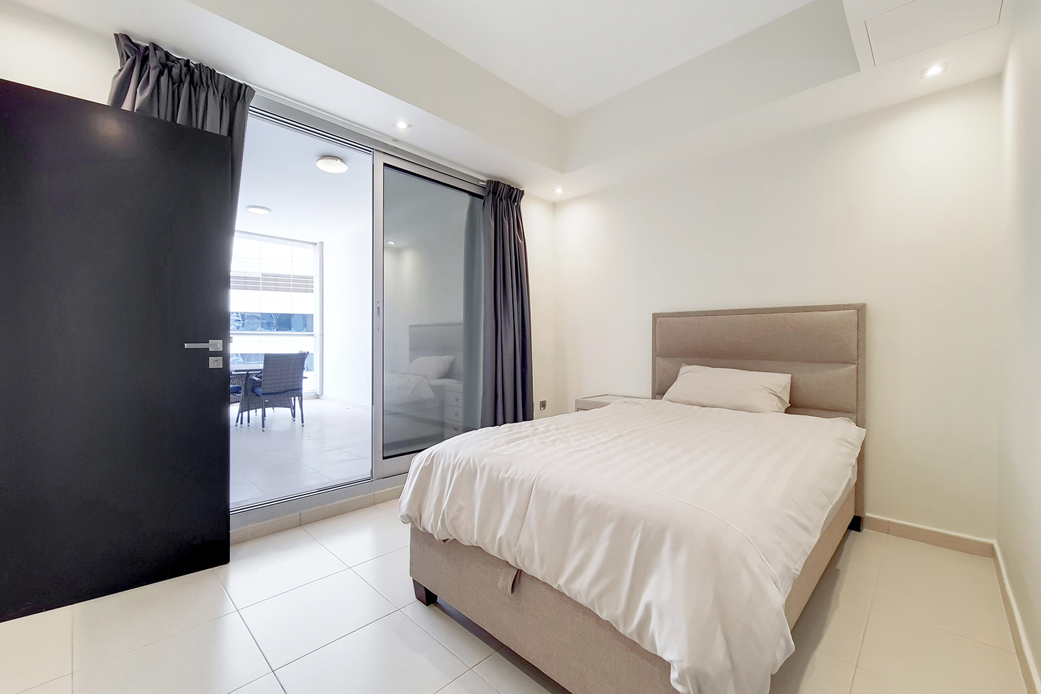 3 Bedrooms Apartment in Skyview Tower