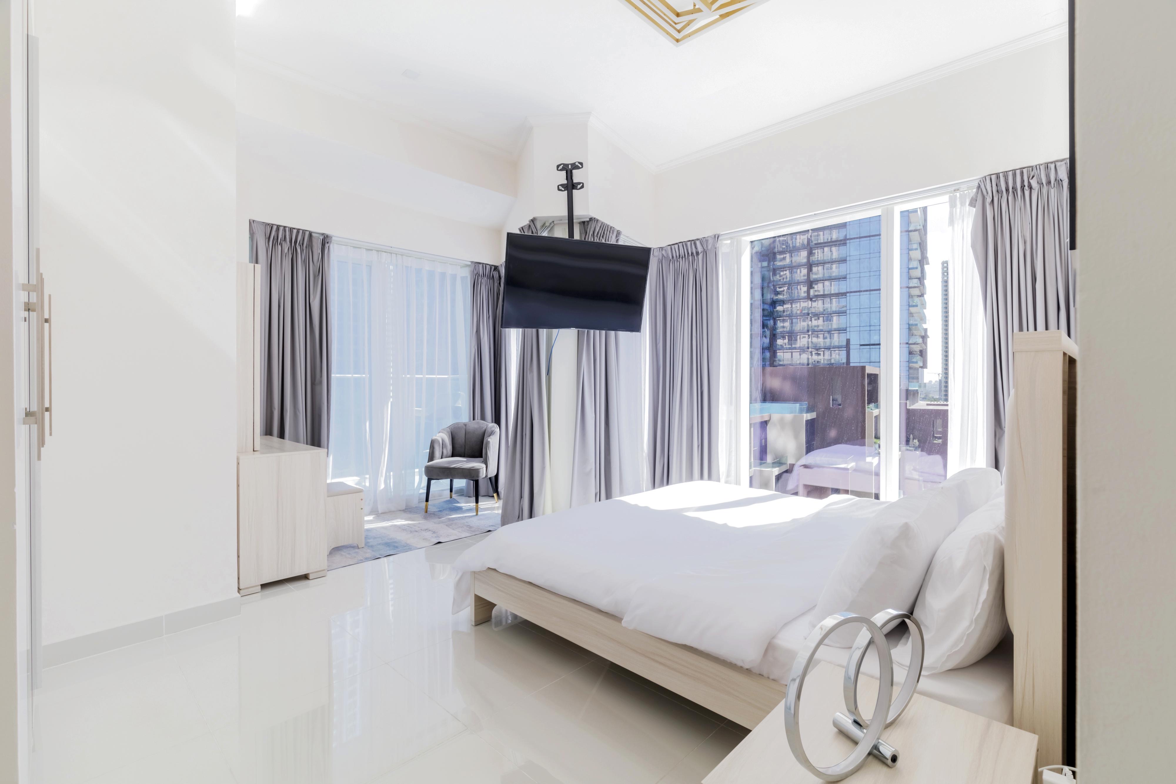 2 Bedrooms Apartment in Damac Heights