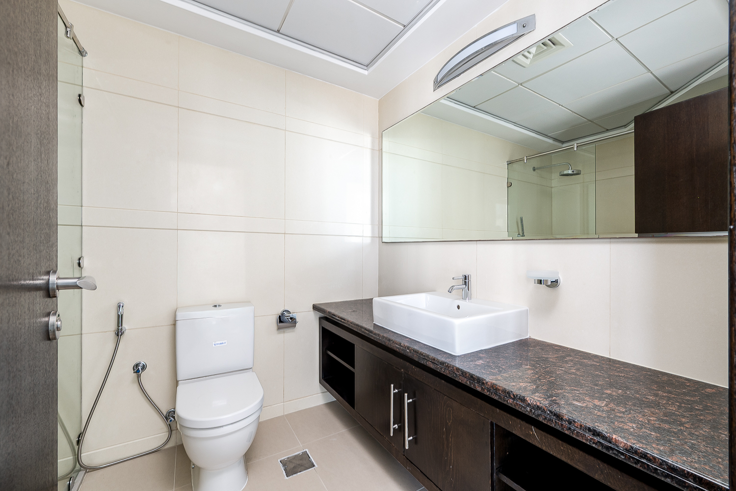 3 Bedrooms Apartment in 23 Marina