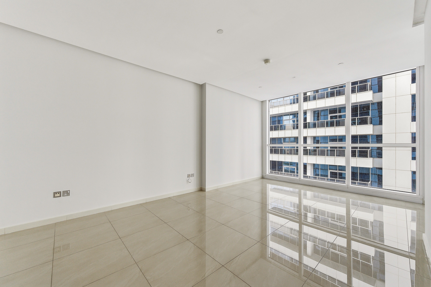 3 Bedrooms Apartment in 23 Marina