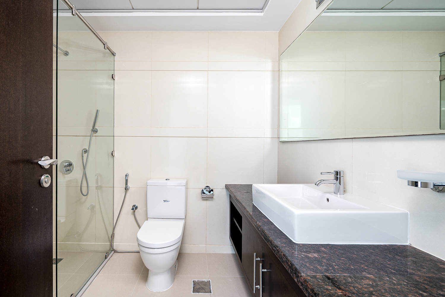 3 Bedrooms Apartment in 23 Marina