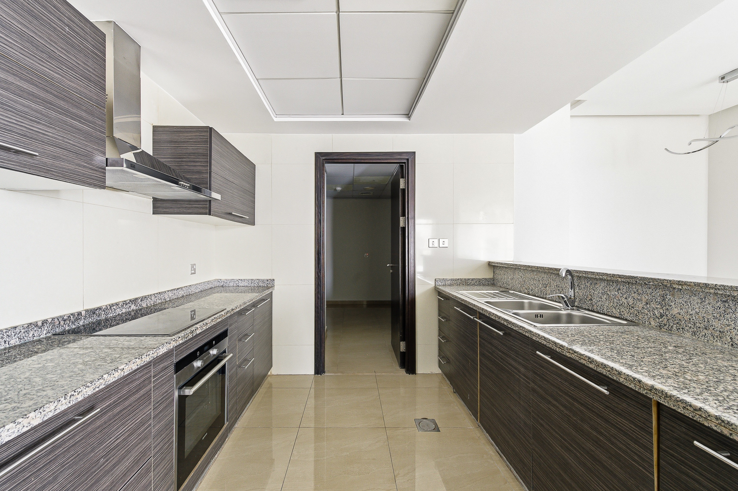 3 Bedrooms Apartment in 23 Marina