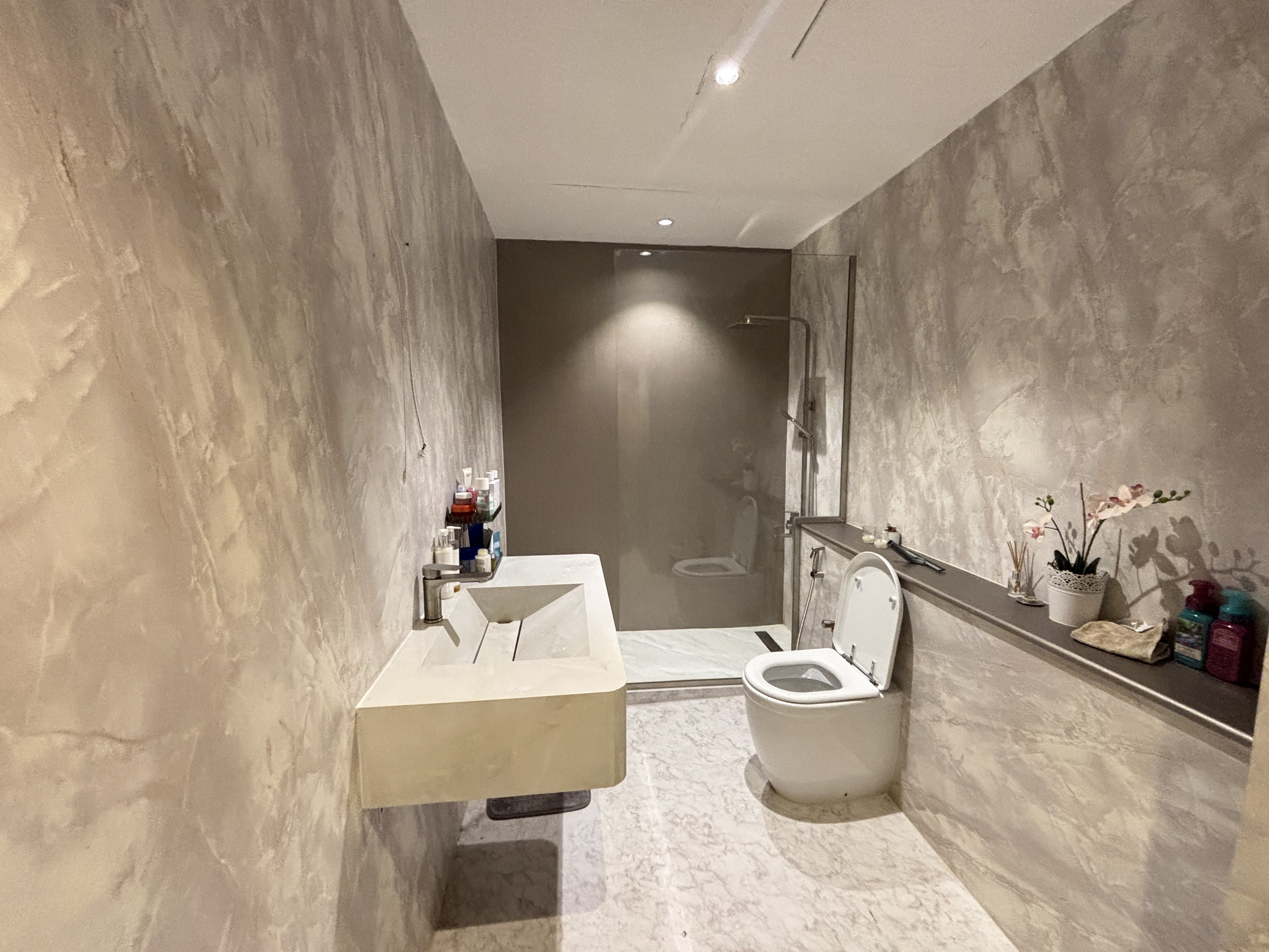 3 Bedrooms Apartment in The Torch