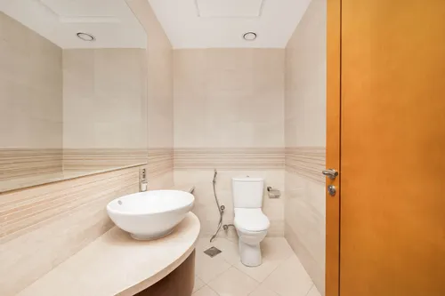 2 Bedrooms Apartment in Trident Bayside