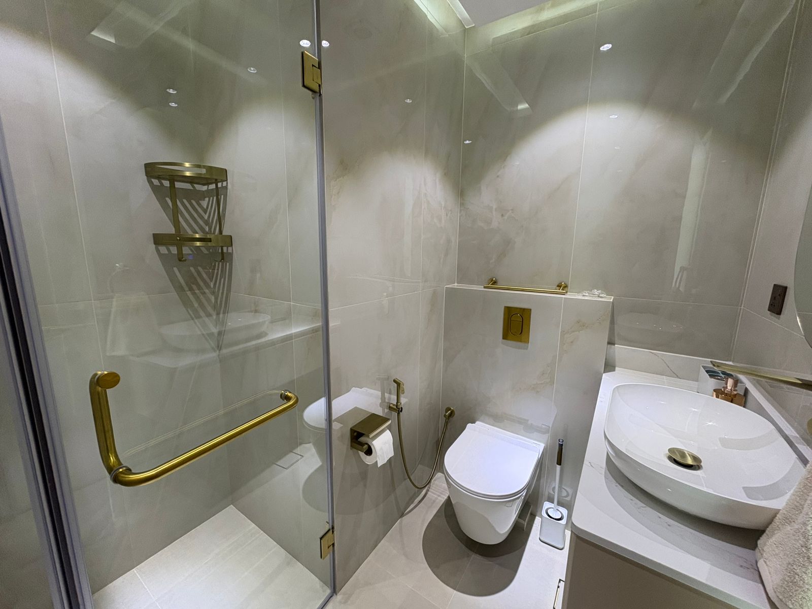 2 Bedrooms Apartment in DEC Tower 1