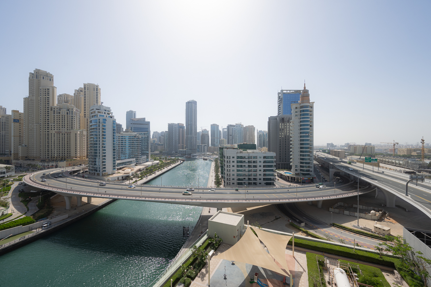 2 Bedrooms Apartment in 5242 Tower 2