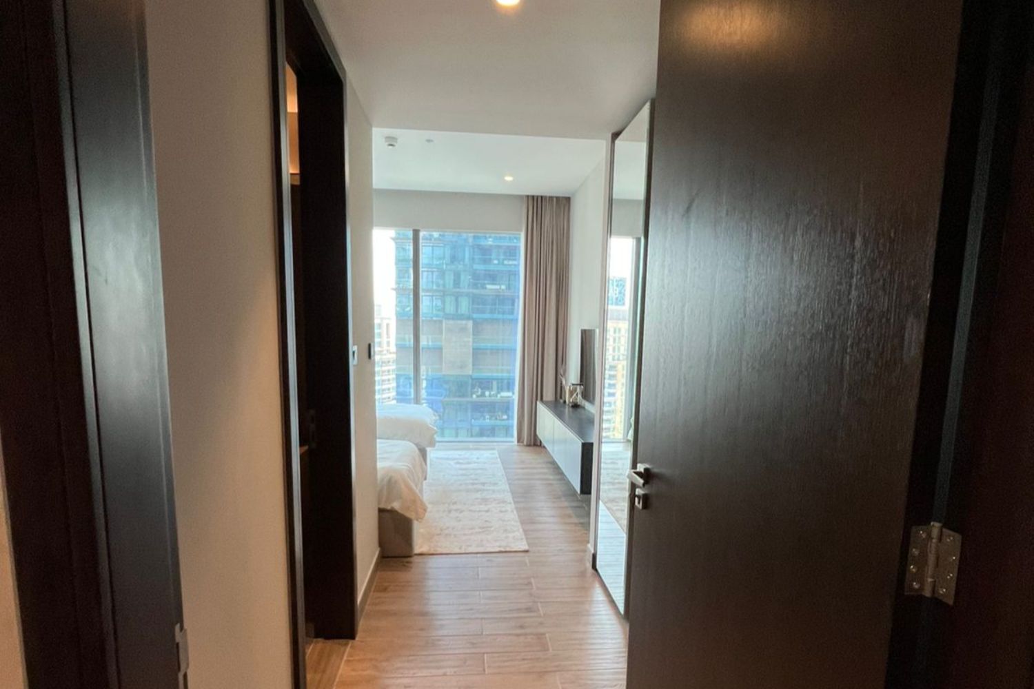 2 Bedrooms Apartment in Jumeirah Living Marina Gate