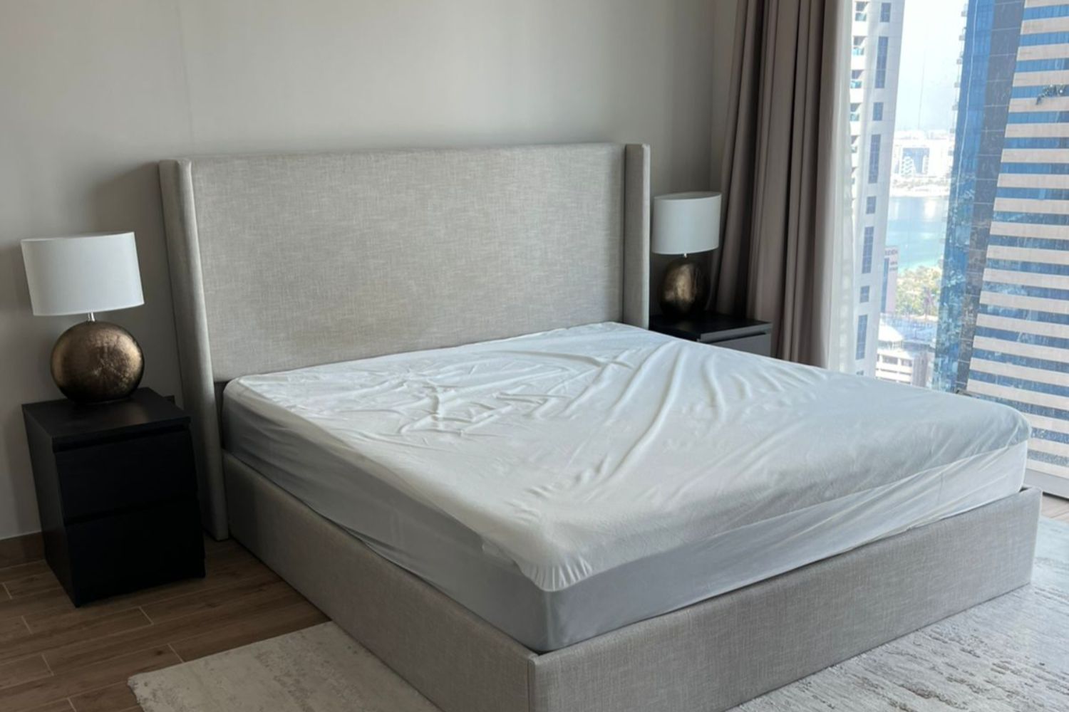 2 Bedrooms Apartment in Jumeirah Living Marina Gate