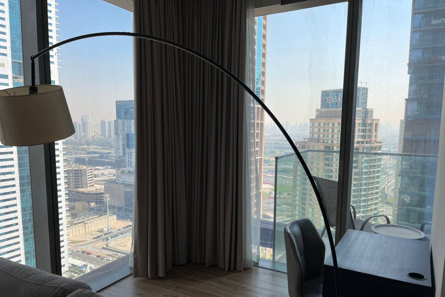 2 Bedrooms Apartment in Jumeirah Living Marina Gate