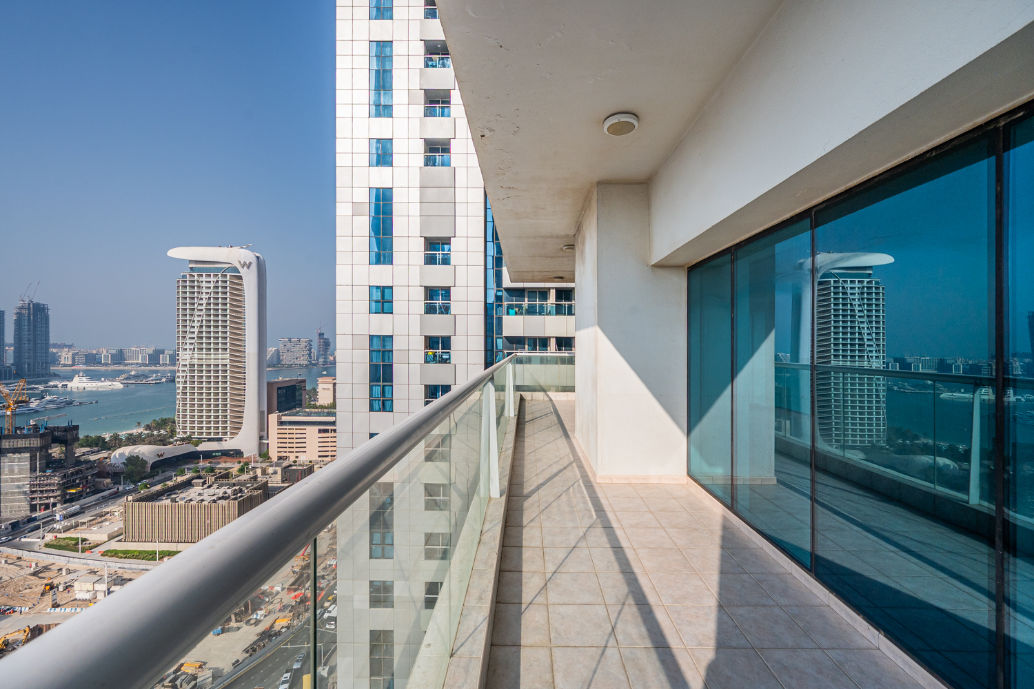 3 Bedrooms Apartment in Emirates Crown