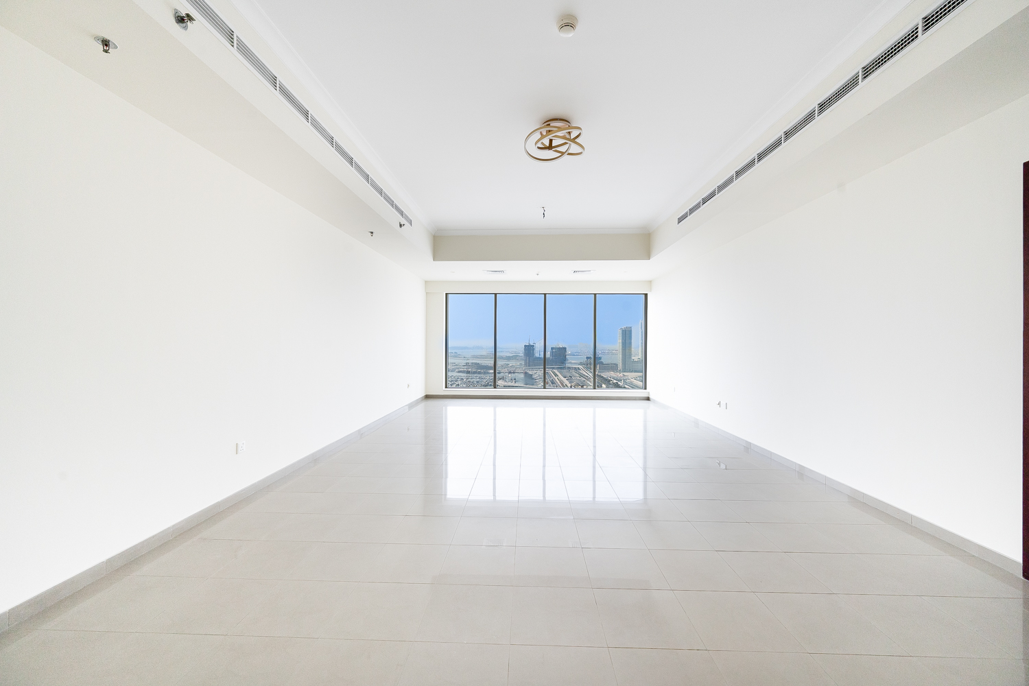 3 Bedrooms Apartment in Emirates Crown