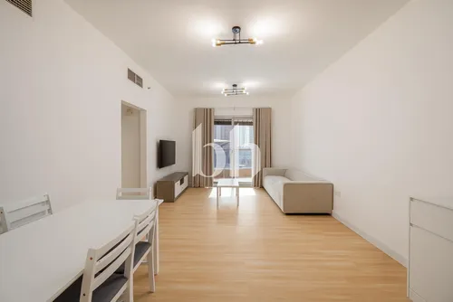 Chiller Free | Fully Upgraded | Fully Furnished