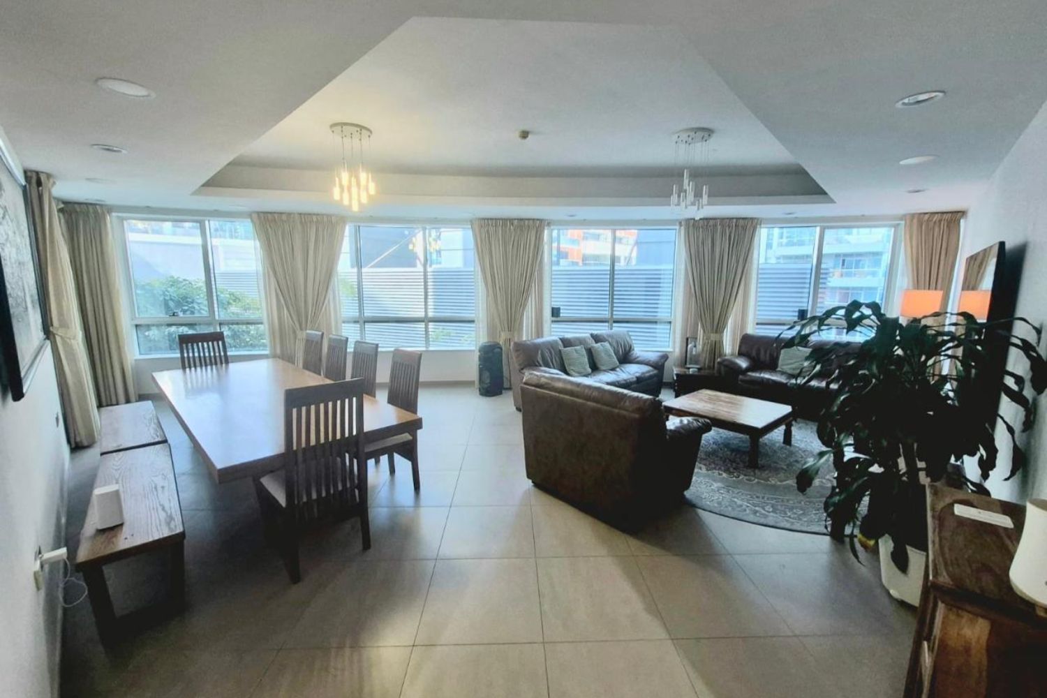 4 Bedrooms Apartment in Horizon Tower