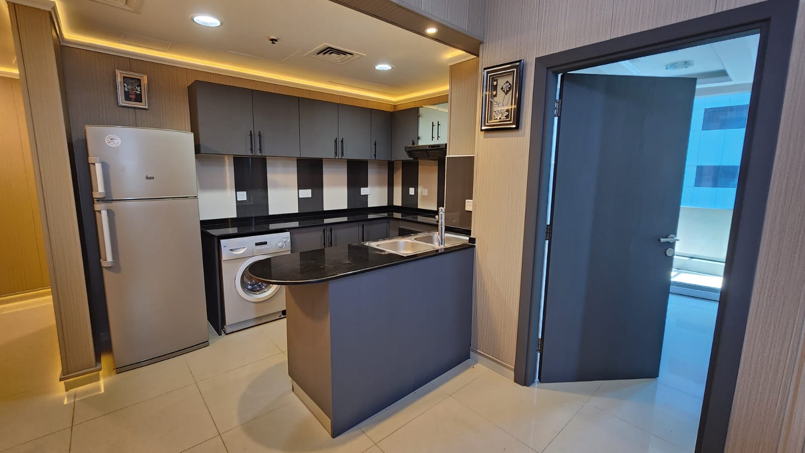 1 Bedroom Apartment in Ocean Heights