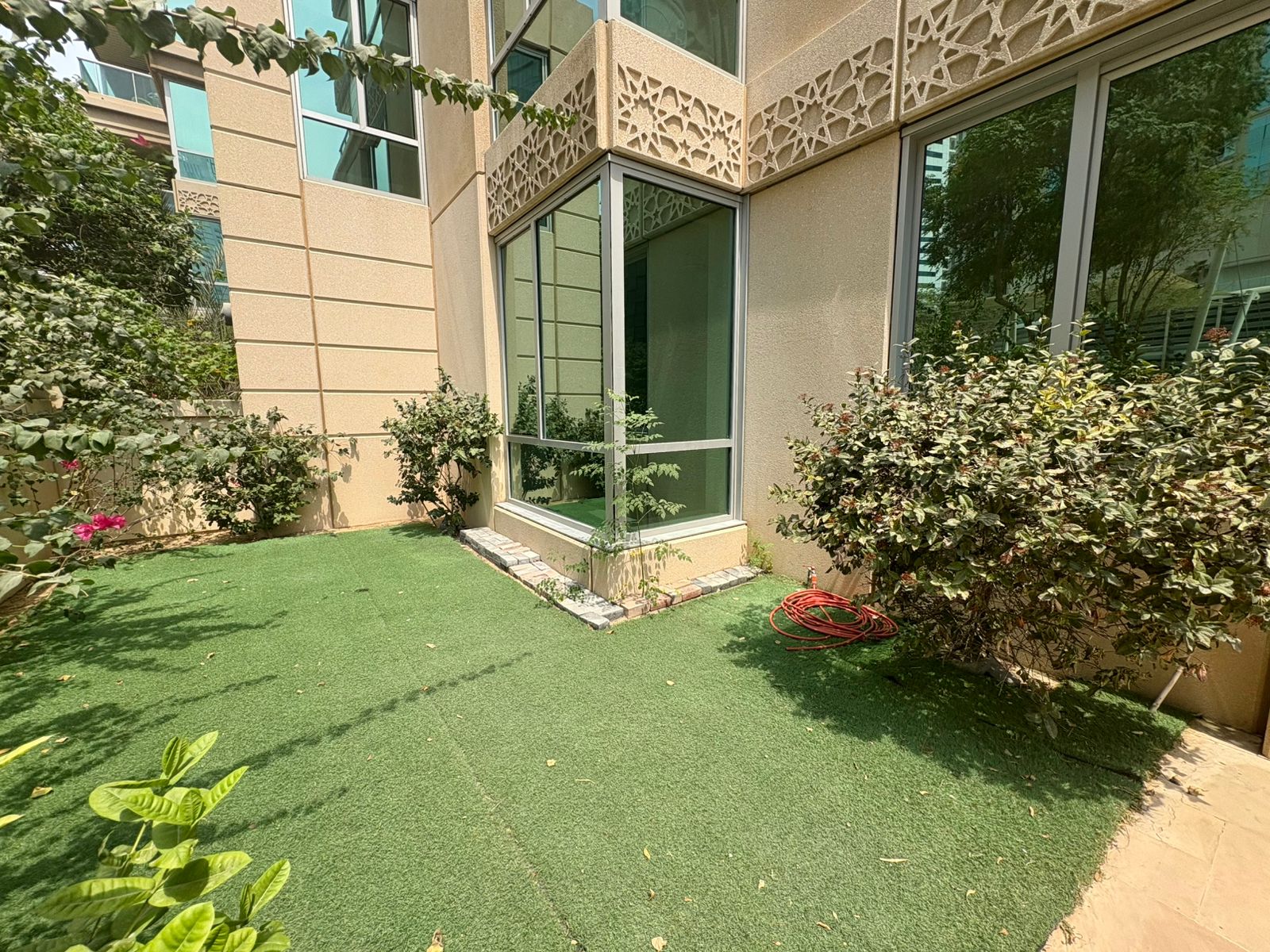 2 Bedrooms Apartment in Al Mass Tower