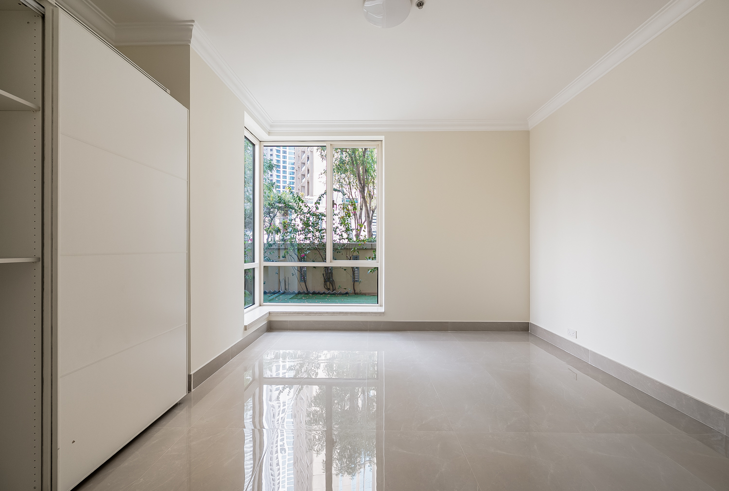 2 Bedrooms Apartment in Al Mass Tower