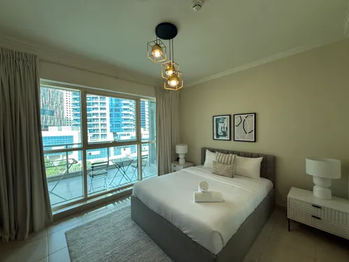 2 Bedrooms Apartment in Marina Quays North