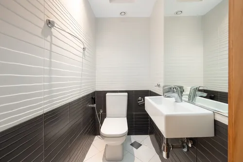 2 Bedrooms Apartment in Dorra Bay