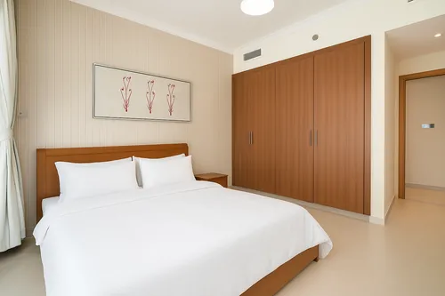 2 Bedrooms Apartment in Dorra Bay