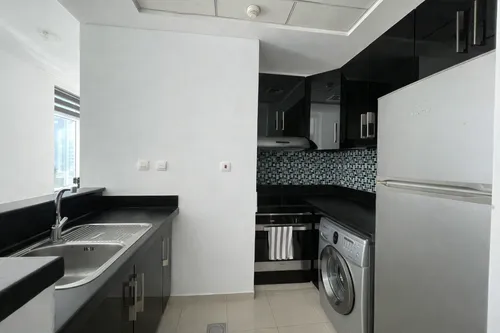 1 Bedroom Apartment in Botanica Tower