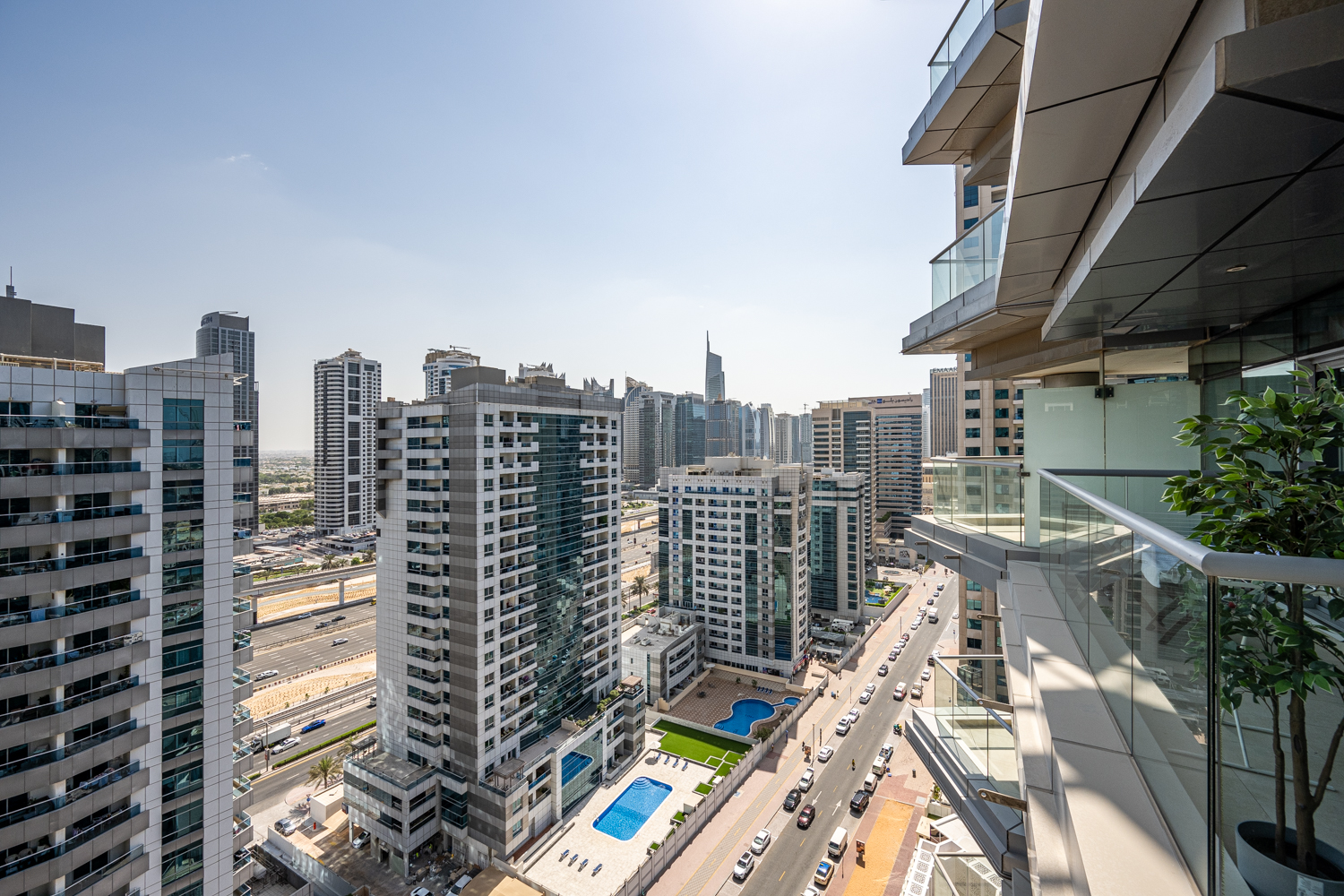 2 Bedrooms Apartment in Trident Bayside