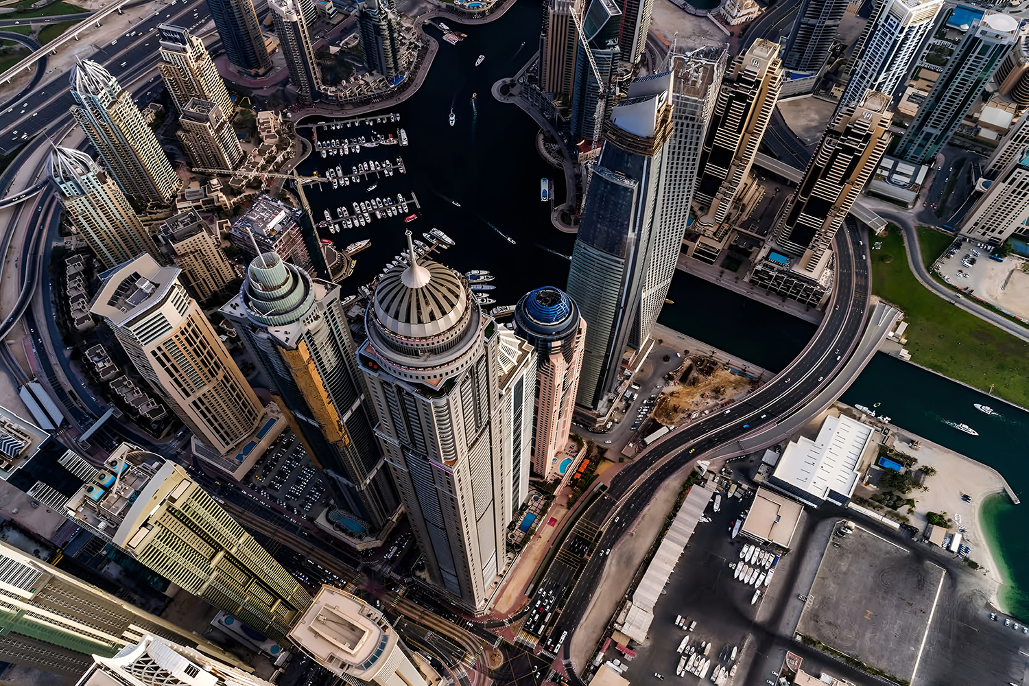  Apartment in Ciel Tower