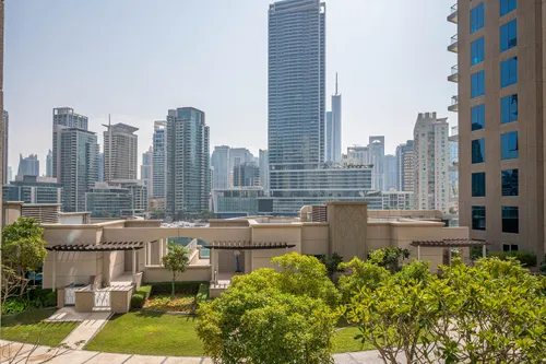 2 Bedrooms Apartment in Shemara Tower