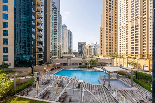 2 Bedrooms Apartment in Shemara Tower